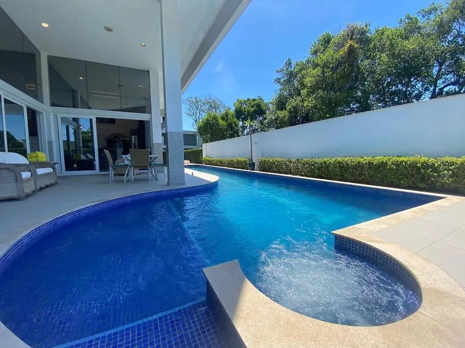 Villa Alto Padrao Jurere Internacional Florianópolis Brasilien