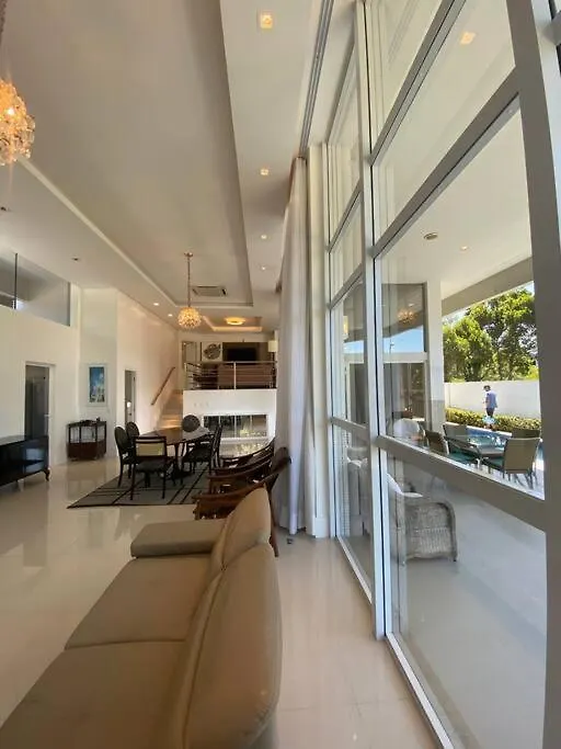 Villa Alto Padrao Jurere Internacional Florianópolis Brasilien